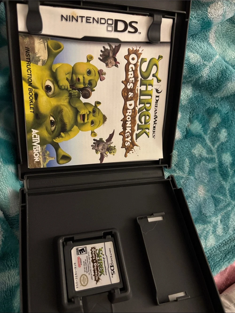 Nintendo Shrek: Ogres & Dronkeys (Green, White)
